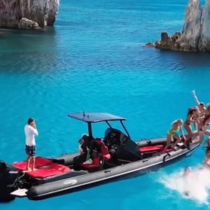 Salty Rides - Praising, Thebucketlistvagabond